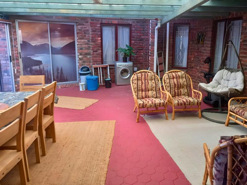 4 Bedroom Property for Sale in Heiderand Western Cape
